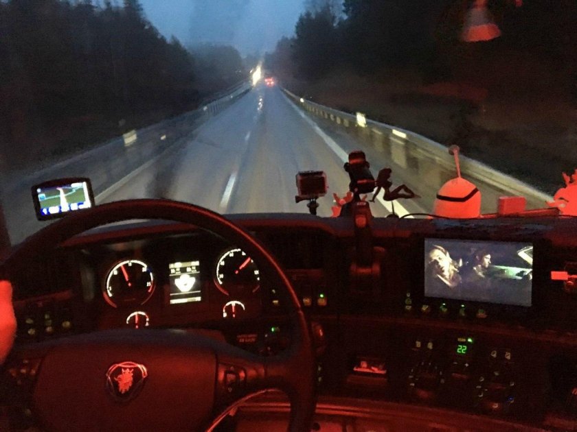 Вид из кабины фуры