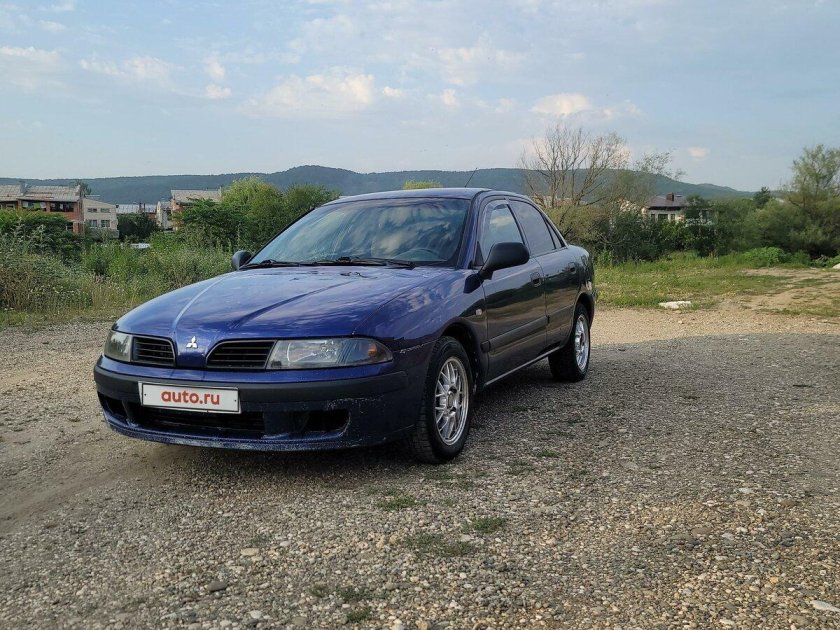 Митсубиси Каризма 2002 Рестайлинг