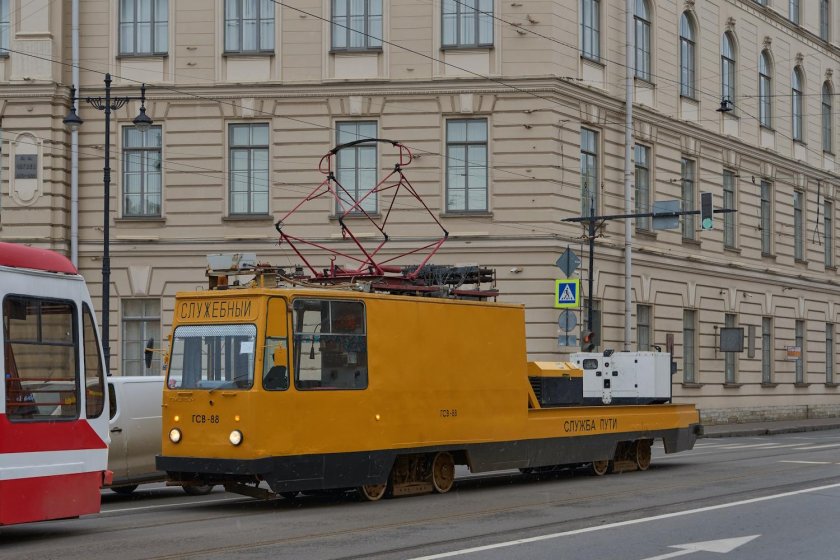 Городской электротранспорт