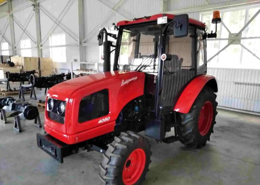 Трактор Владимир 4050