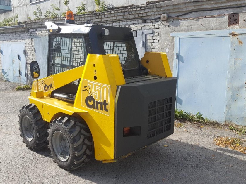 Ant 750