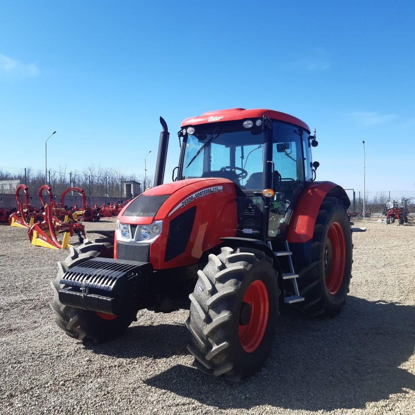Трактор Zetor Forterra