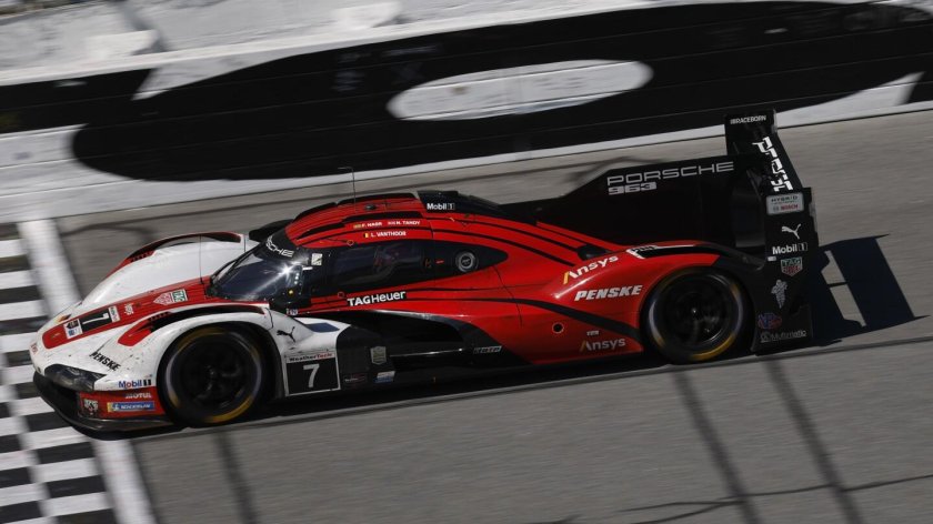 Porsche penske motorsport