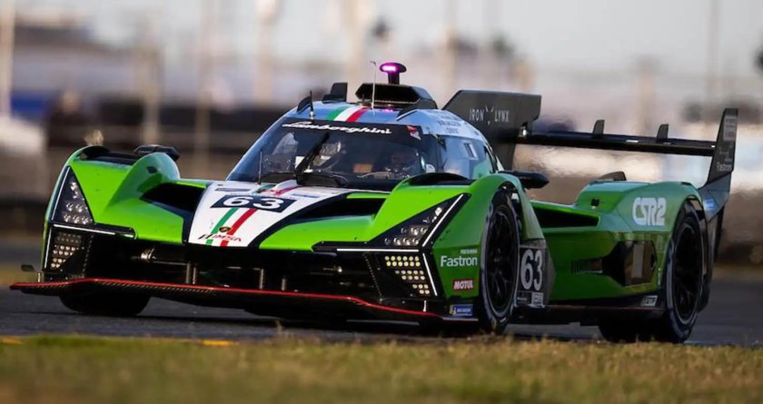 Lamborghini squadra corse