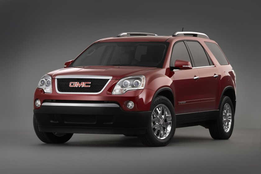 Машина GMC Acadia
