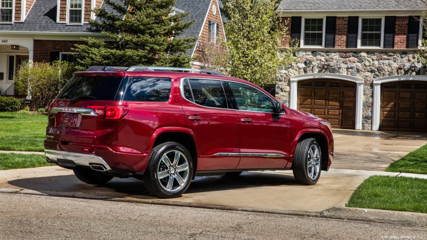 GMC Acadia Denali 2017