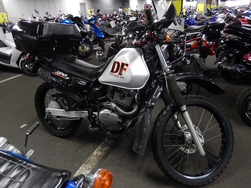 Suzuki df200e