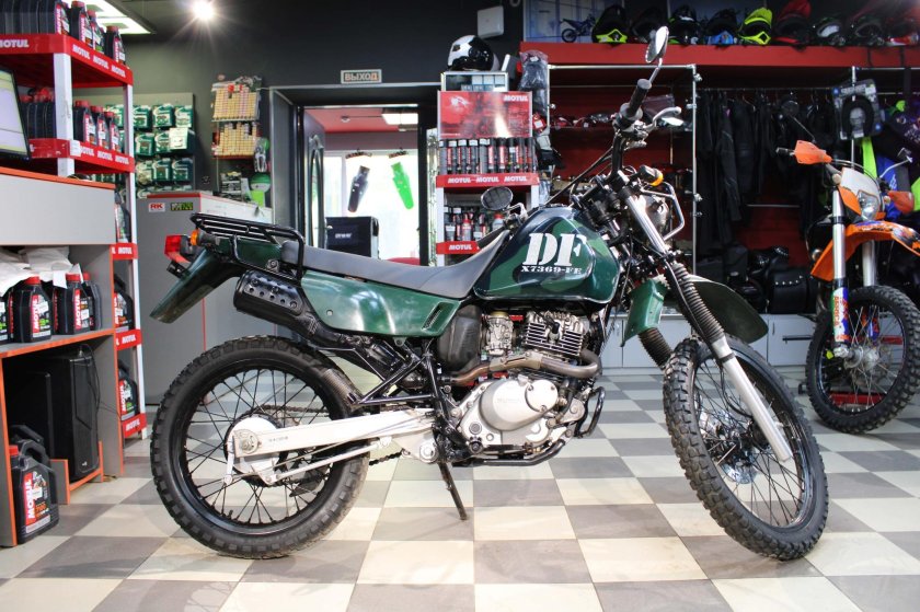 Мотоцикл suzuki