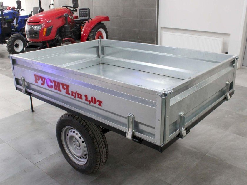 Самоопрокидывающийся прицеп