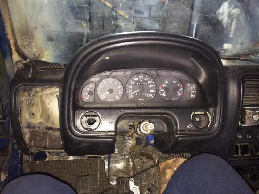 Панель приборов Волга 3110 на УАЗ 469