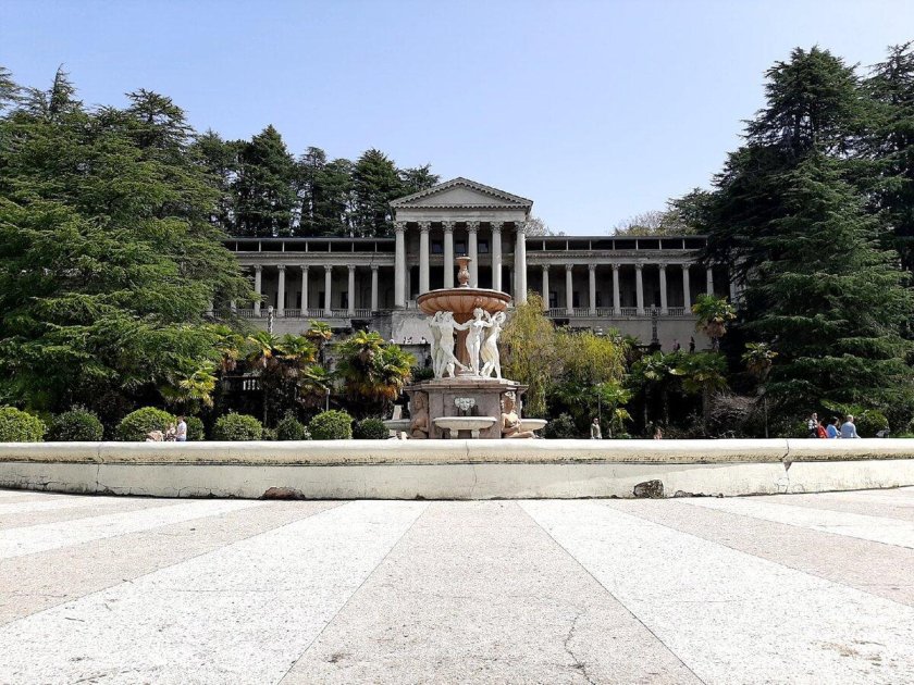 Фонтан Орджоникидзе Сочи вакханки