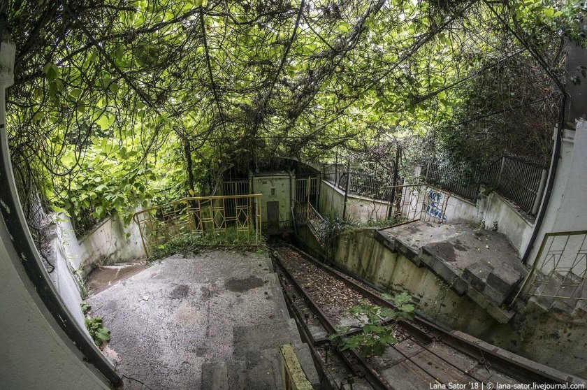Сочи санаторий орджоникидзе заброшенный метро