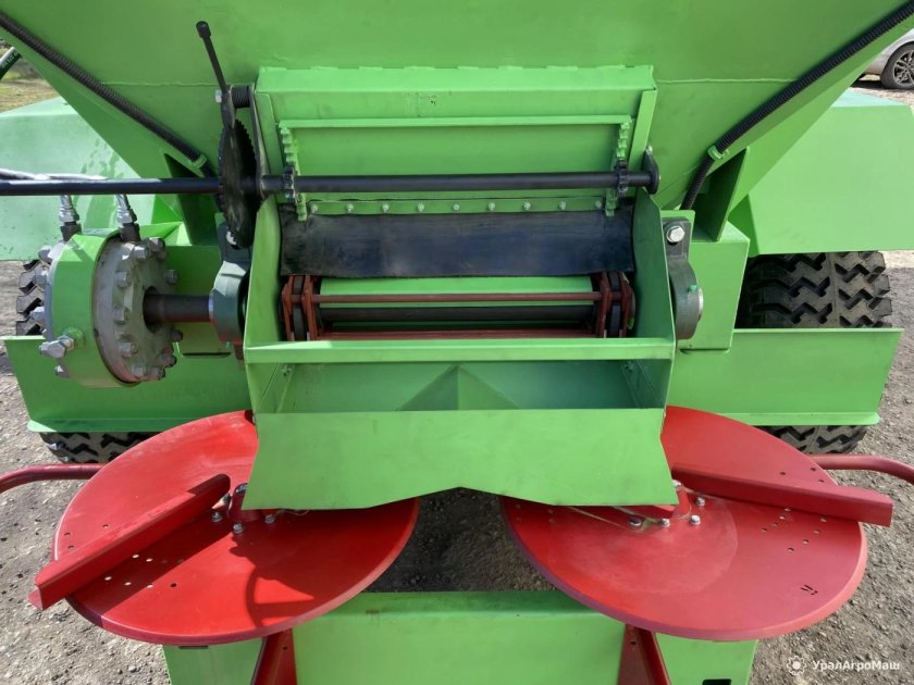 МВУ-8 разбрасыватель