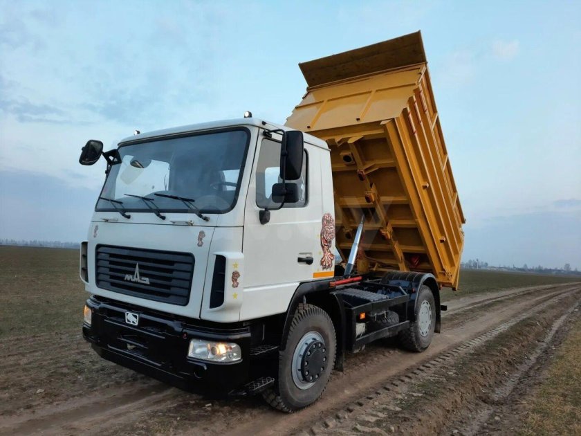 Грузовик МАЗ 5550