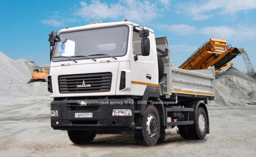 МАЗ-5550 самосвал