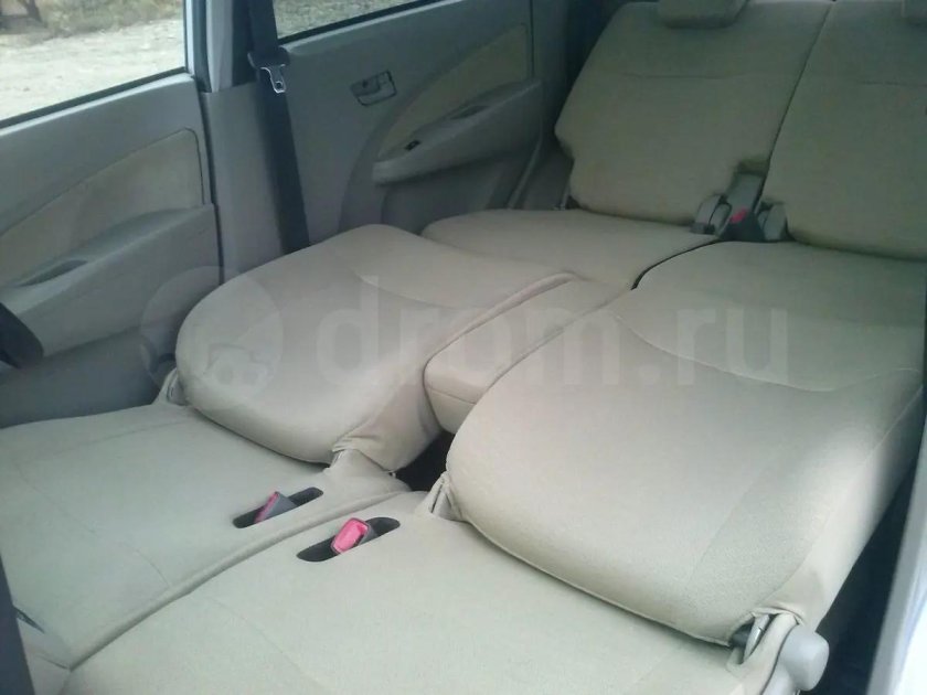 Daihatsu move трансформация салона