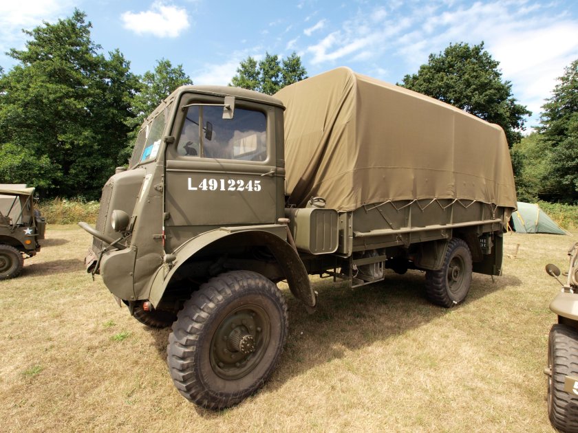 Грузовик Bedford QLD