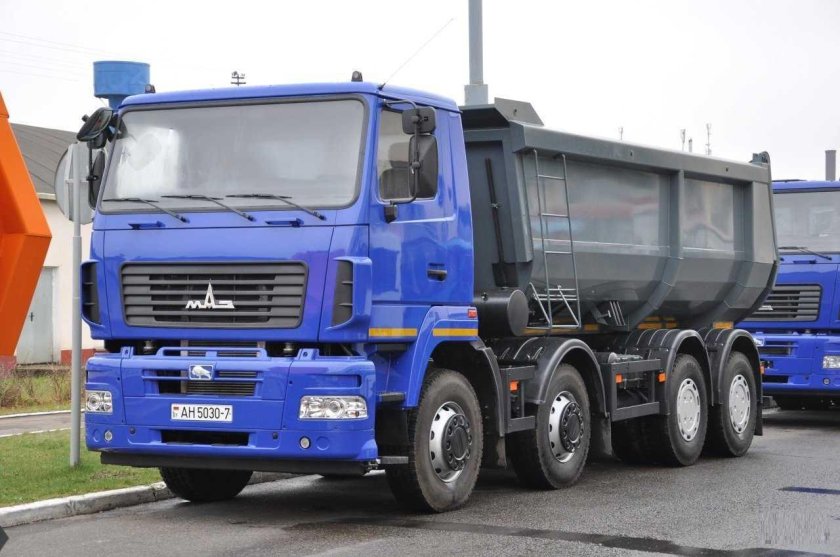 Самосвал маз 6516е8-520-000