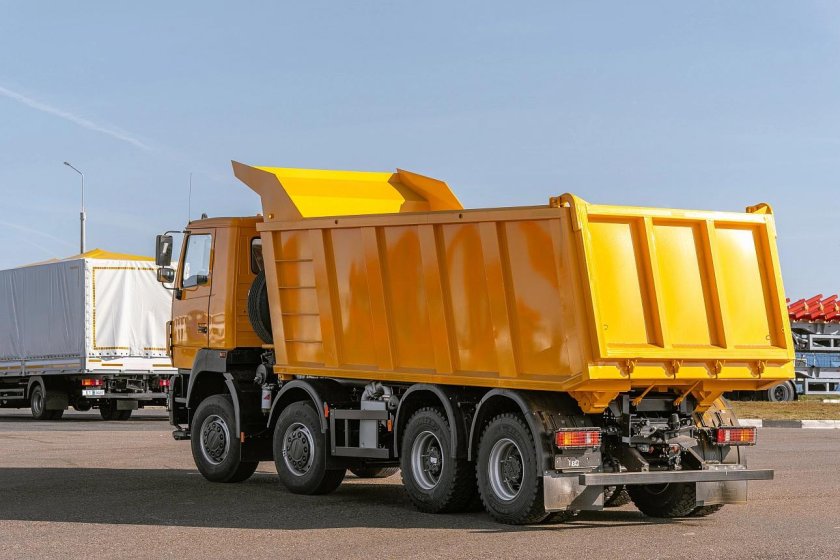 Самосвал маз 6516 в9