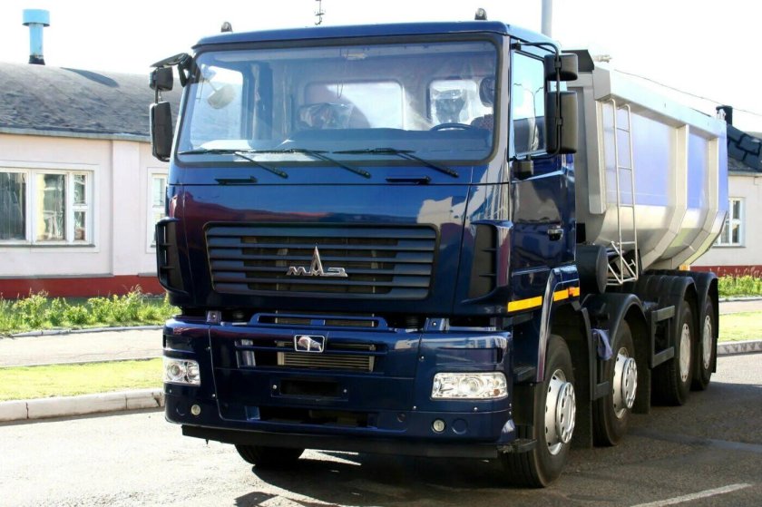 Самосвал МАЗ 6516е8-520-000