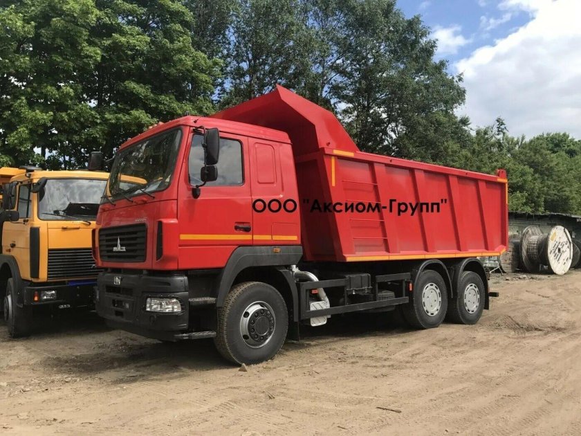 Самосвал МАЗ 6501с9-8520-005