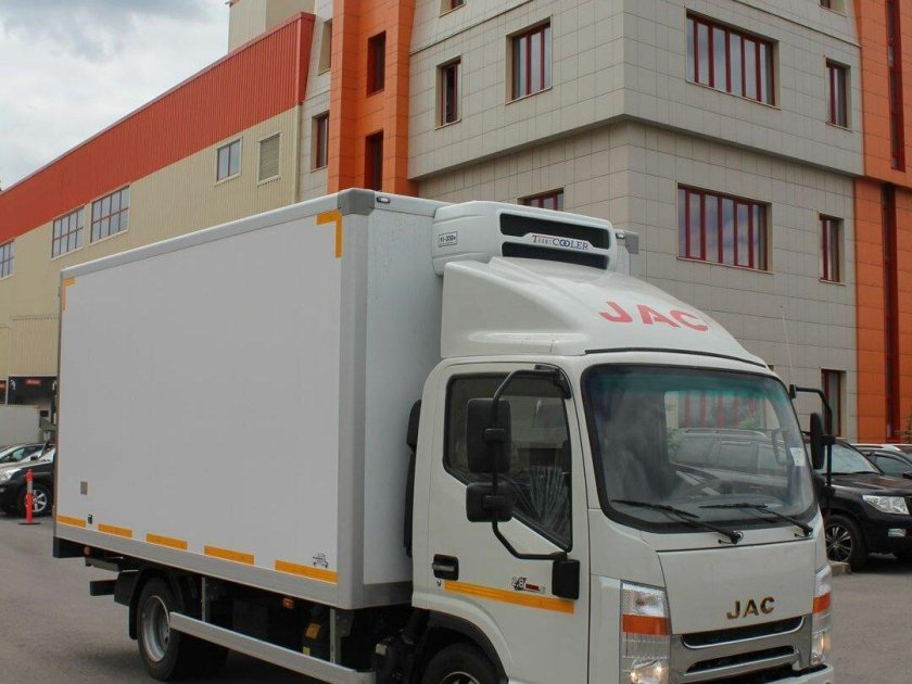 JAC n120 рефрижератор новый