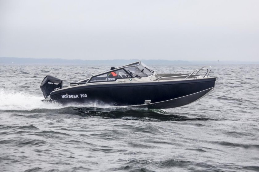 Лодка алюминиевая Волжанка Voyager 700