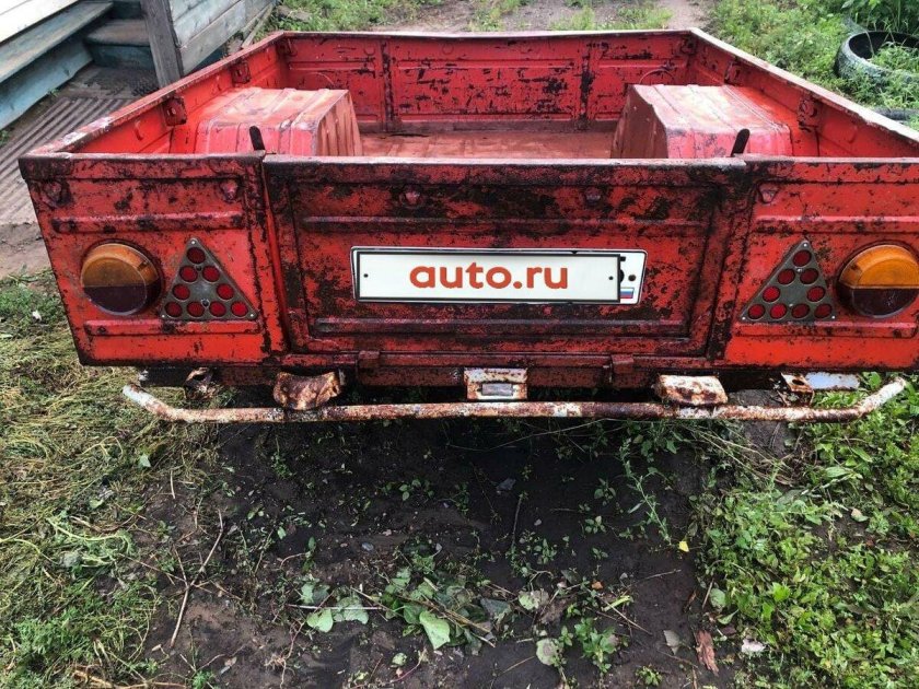 Прицеп ЮМЗ 810240