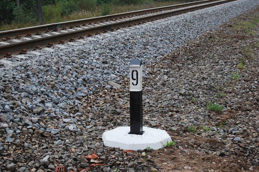 Пикетные столбики на ЖД