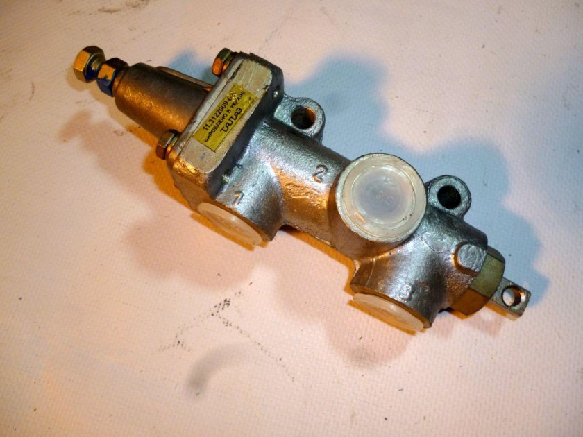 11.3122110 Кран управления давлением "ПААЗ" (4322-3522018)