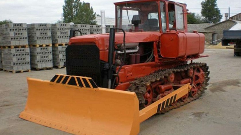 ДТ-75 бульдозер
