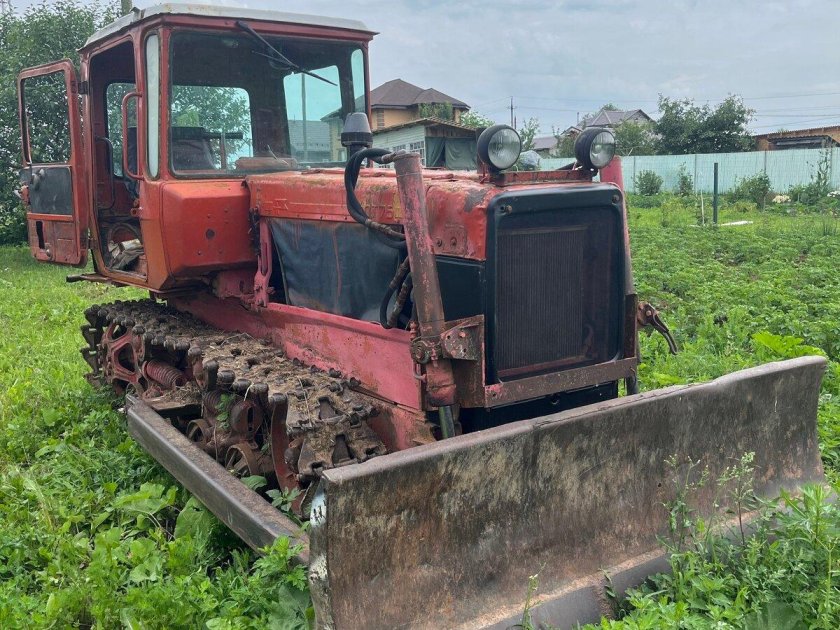 Трактор гусеничный дт 75