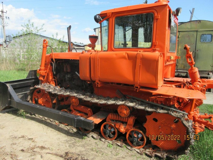 Бульдозер дт 75