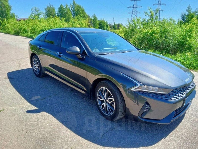 Серая киа к 5