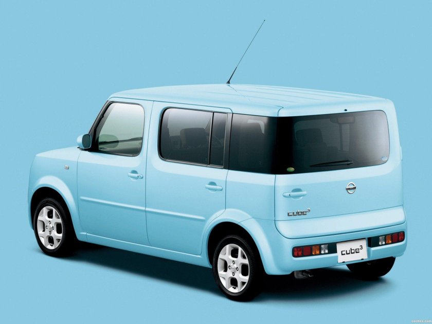Nissan Cube z13