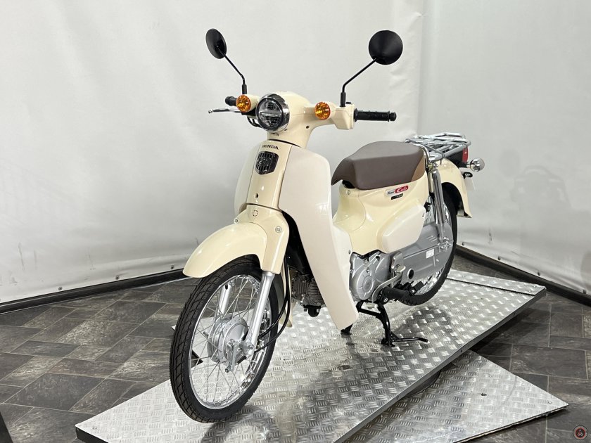 Super Cub 2021