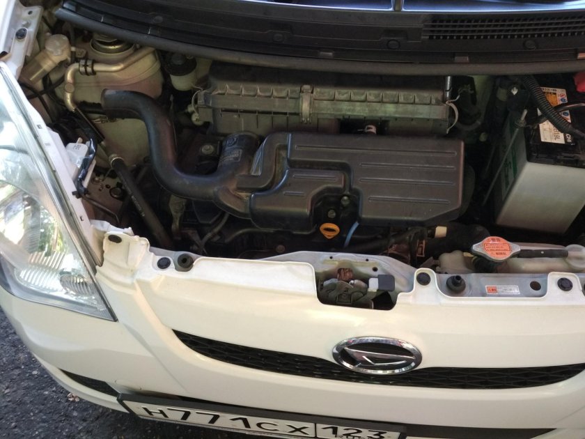 Daihatsu Mira двигатель