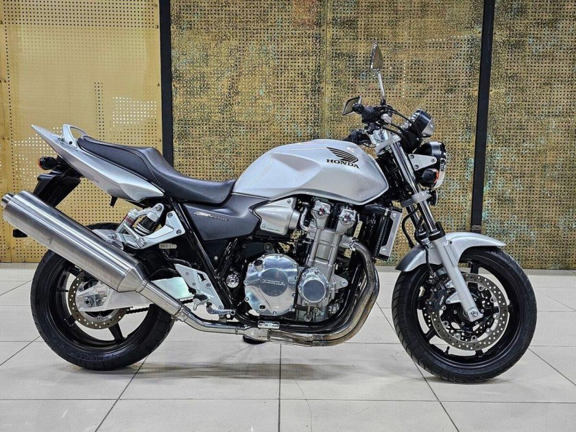 Хонда сб 1300