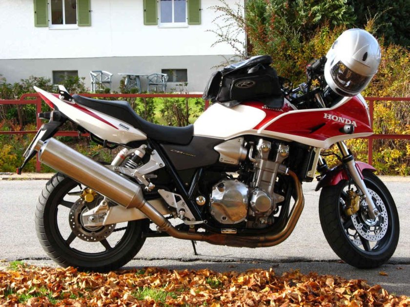 Хонда сб 1300