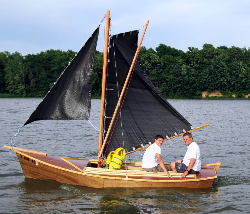 Швертбот Каравелла