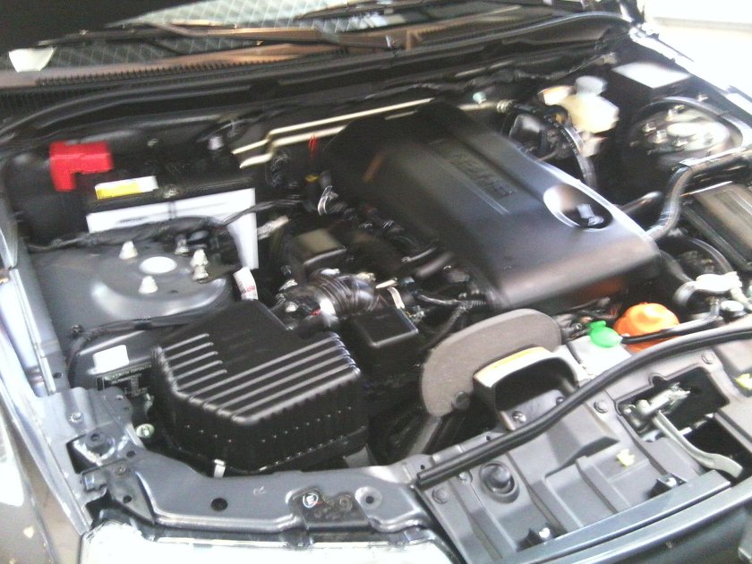 Suzuki Grand Vitara 2006 под капотом