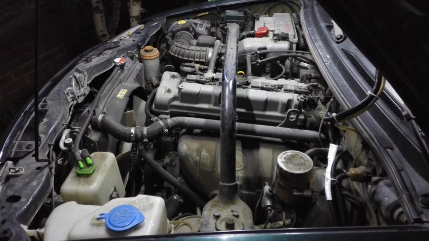 Сузуки Гранд Витара 2007 подкапотка