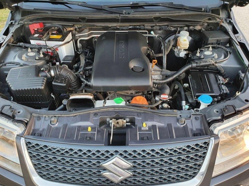 Suzuki grand vitara 2011
