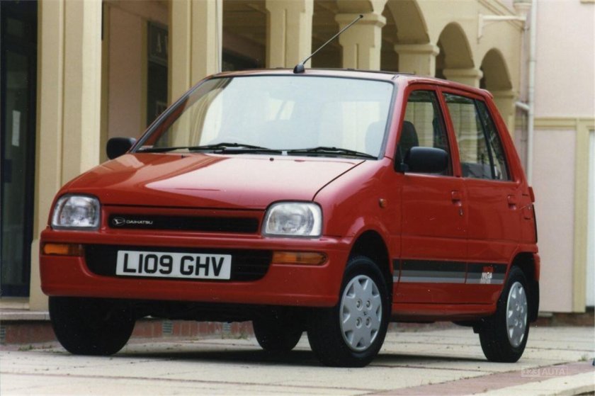 Daihatsu Mira 1990