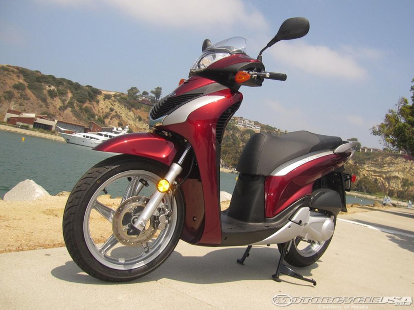 Скутер Honda sh 125