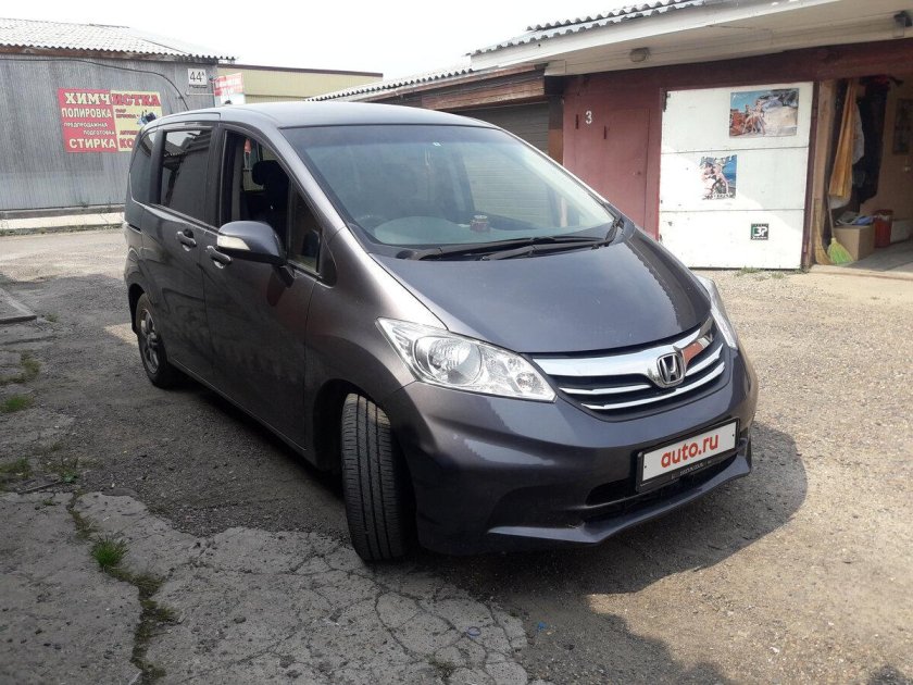Honda freed 2012