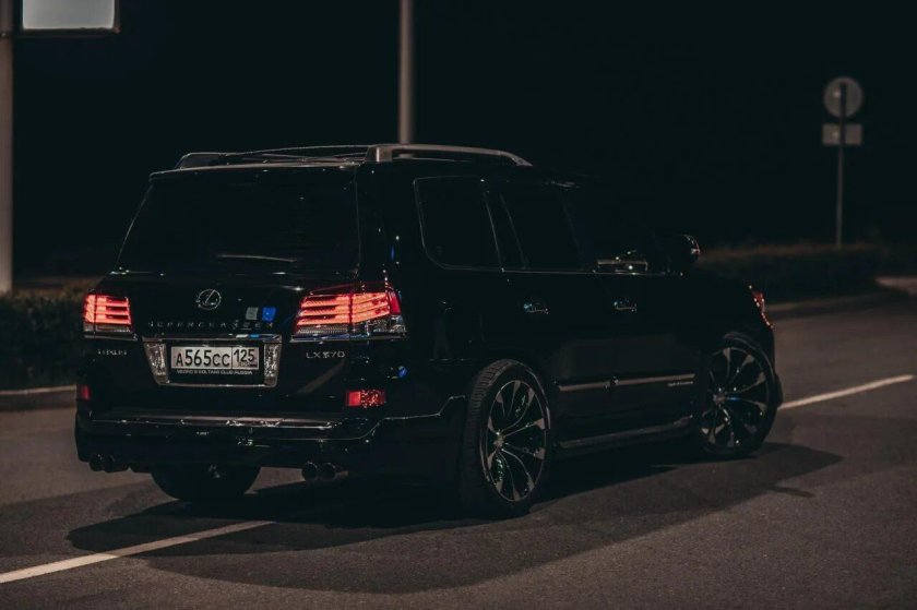 Lexus LX 570 бункер