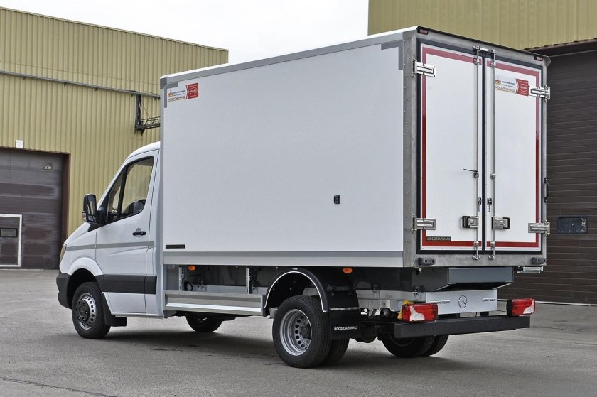 Мерседес рефрижератор 1.5тонны