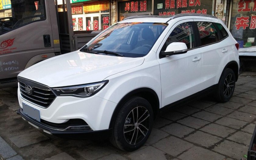 Кроссоверы FAW Besturn x40
