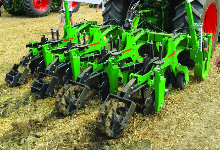 Сеялка механическая